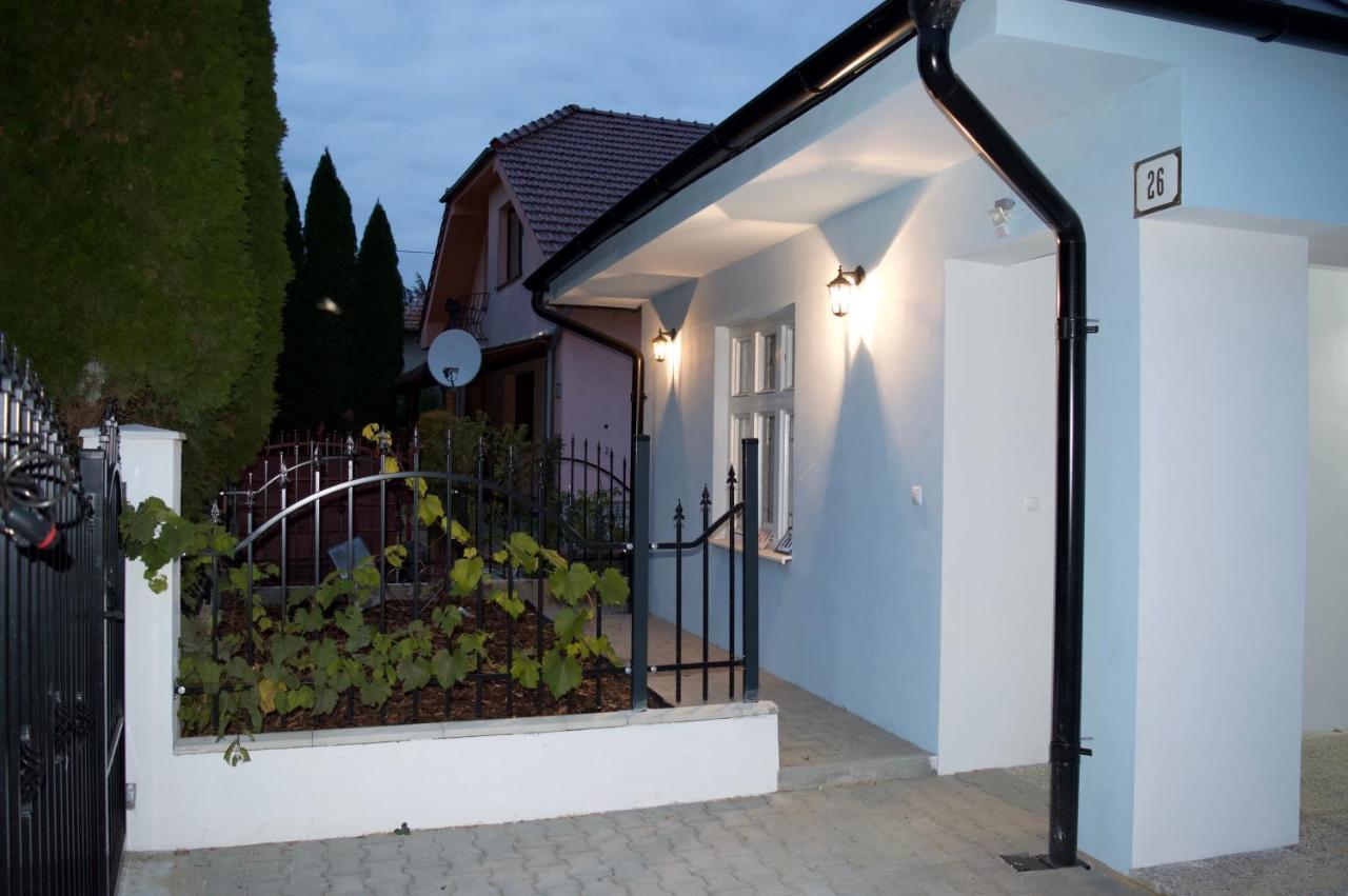 Apartmany Modry Dom Podhájska Exteriör bild