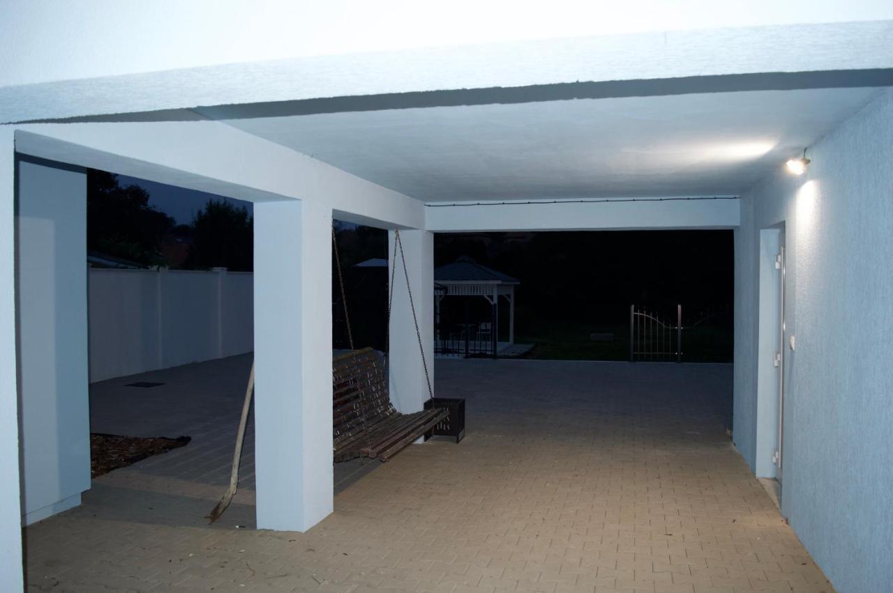 Apartmany Modry Dom Podhájska Exteriör bild