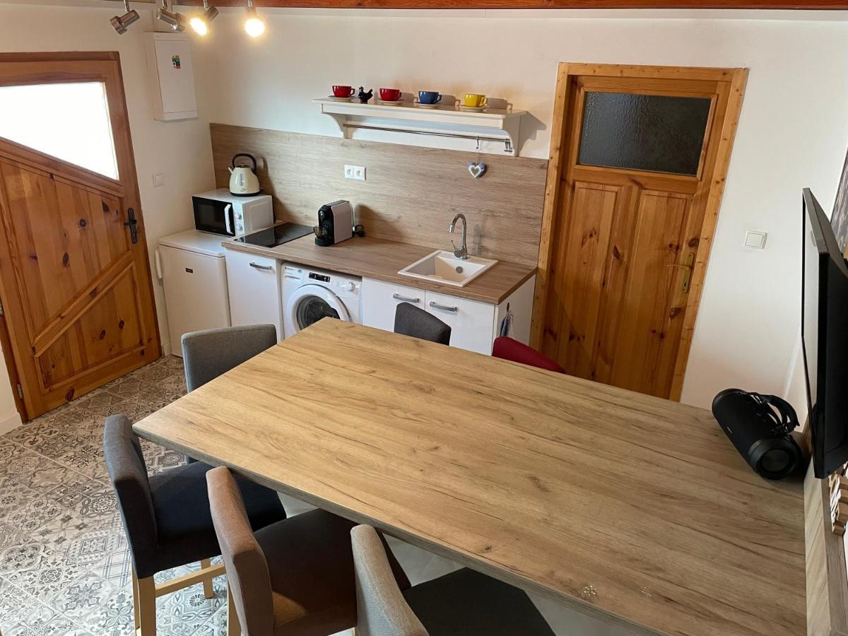 Apartmany Modry Dom Podhájska Exteriör bild