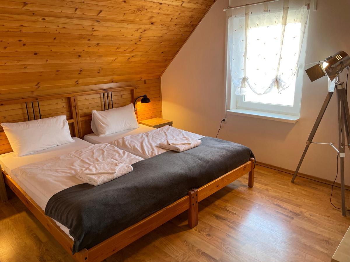 Apartmany Modry Dom Podhájska Exteriör bild